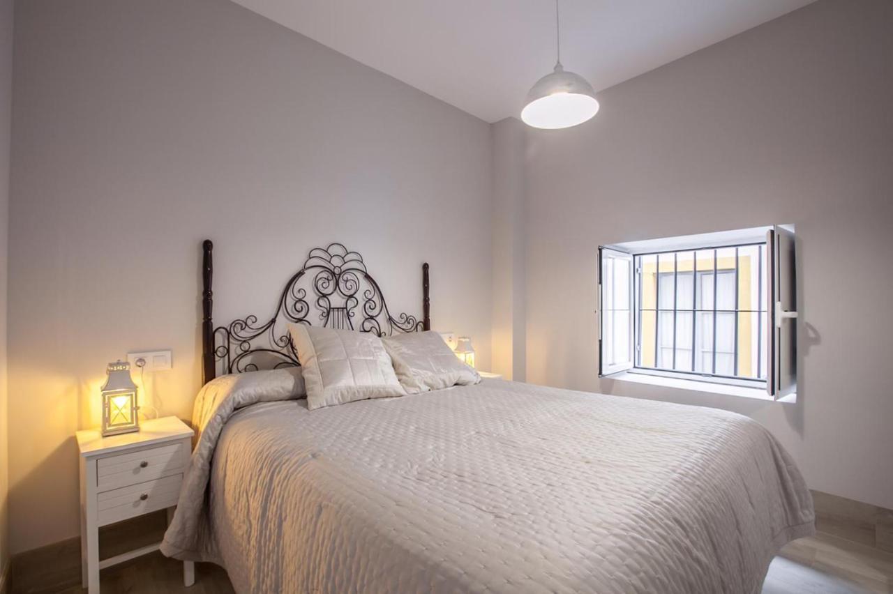 Casco Antiguio ↑ Calidades 4 Px 1 Br Apartment Sevilla